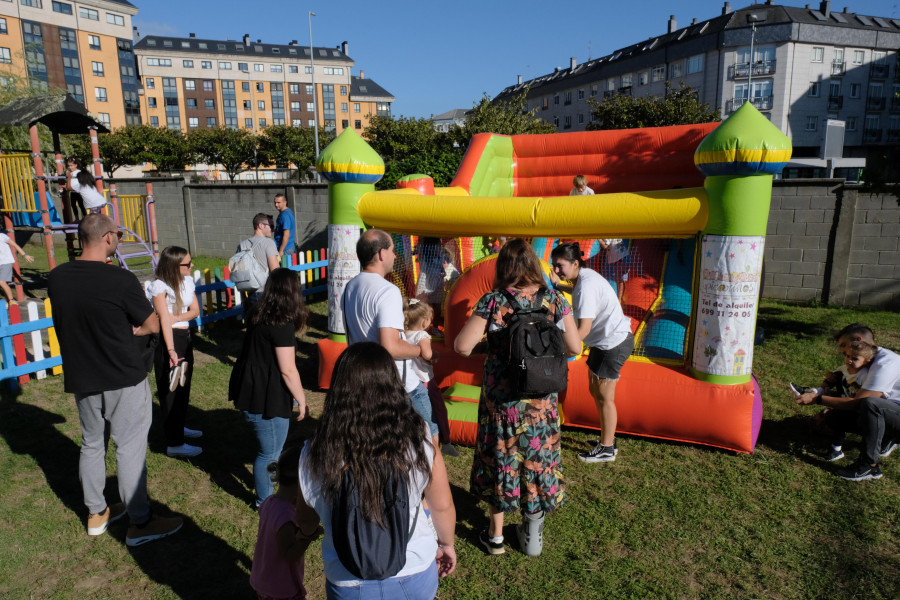 Fiesta en el centro naronés Santiago Apóstol para celebrar sus cincuenta años de vida