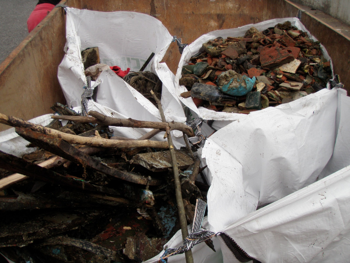 Limpieza basura cofradia mugardos 17