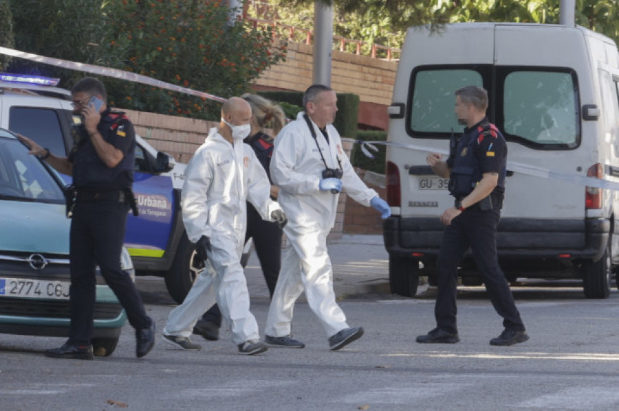 Un tiroteo entre dos familias ante una comisaría de Tarragona deja un muerto