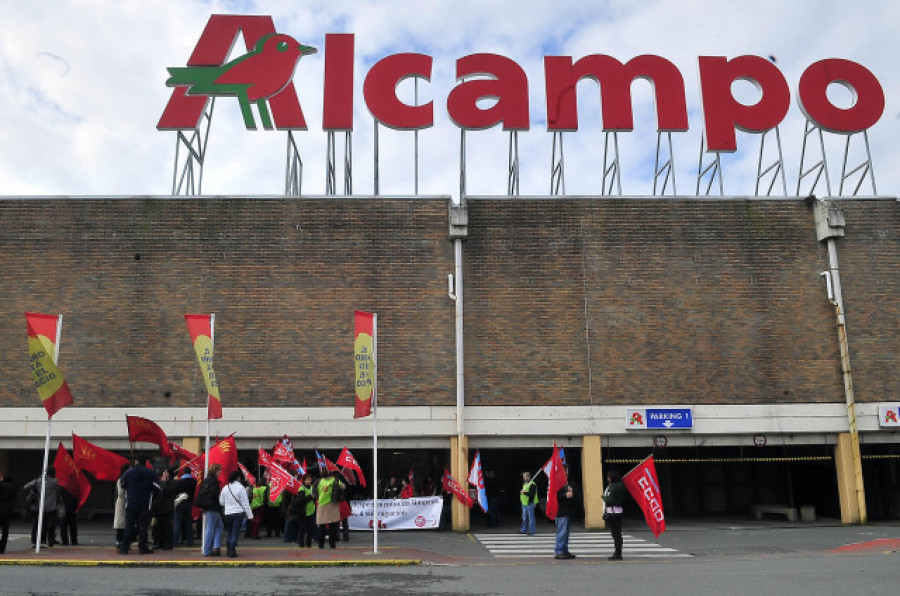 Alcampo contratará a 900 trabajadores para la campaña de Navidad