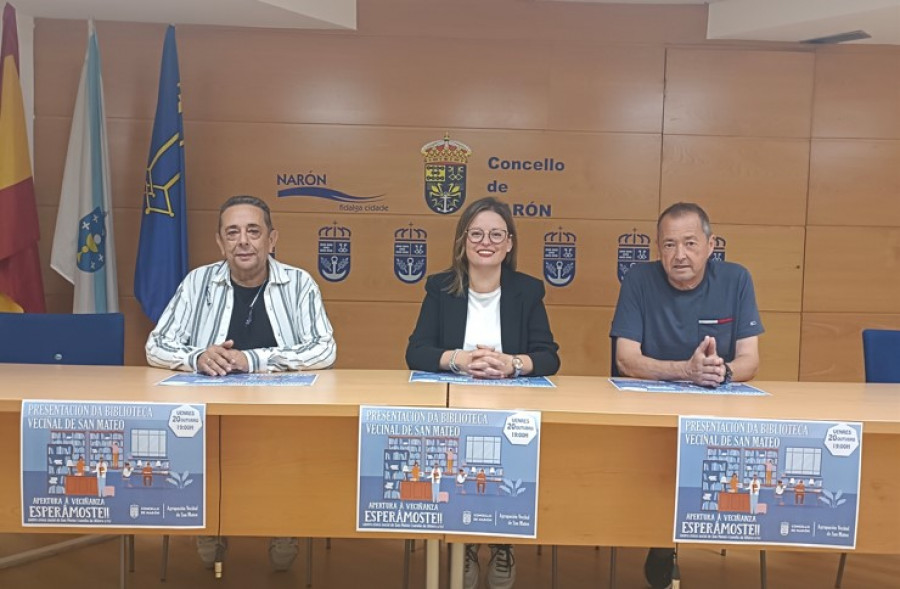 La biblioteca con ejemplares “rescatados” de la AVV de  San Mateo, en Narón, abrirá mañana