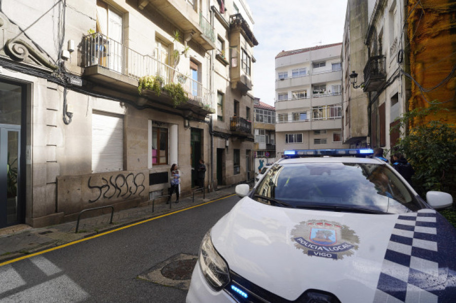 Detenido en Vigo por arrastrar del pelo a su expareja tras discutir por las llaves del coche