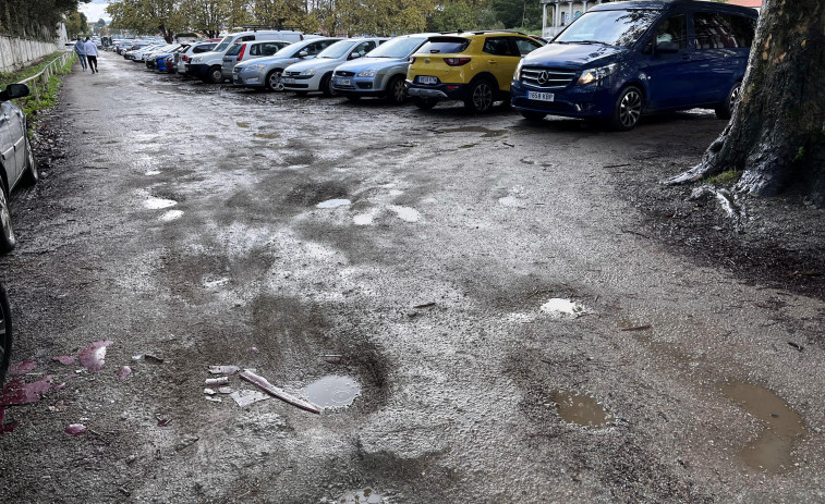 Los baches, algunos inmensos, más de lo mismo en el Sánchez Aguilera