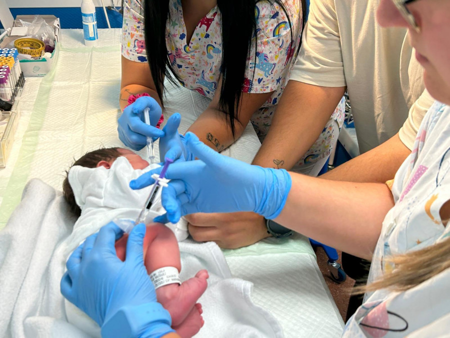 Casi 400 bebés recibieron su dosis contra el virus respiratorio sincitial