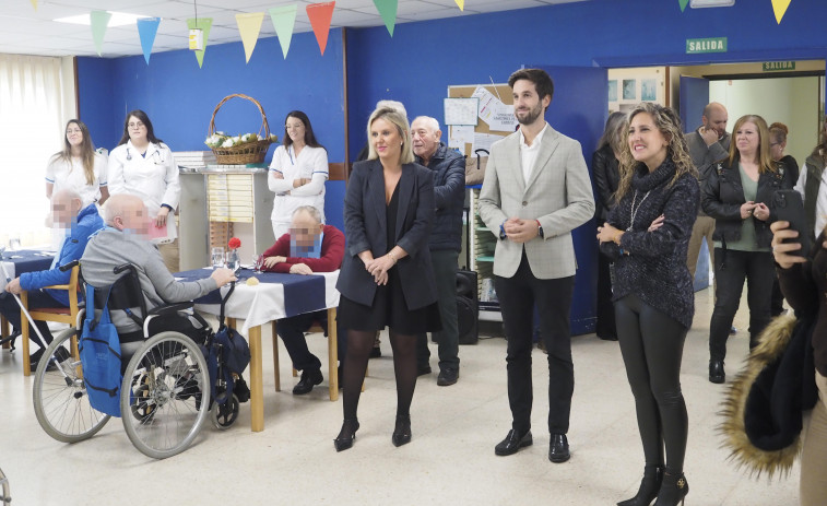 Celebración en la residencia de Laraxe con motivo del XXVI aniversario del centro