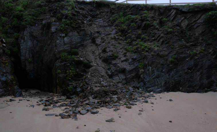 Las fuertes lluvias y los vientos hacen estragos en Ferrol y comarca