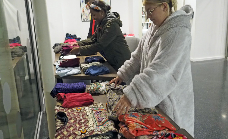 Comeza en Canido a campaña para recoller roupa de abrigo da asociación Movilidad Humana