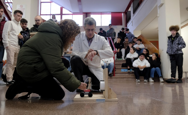 Marta García y Amalia París ganan el concurso de prototipos de la EPEF