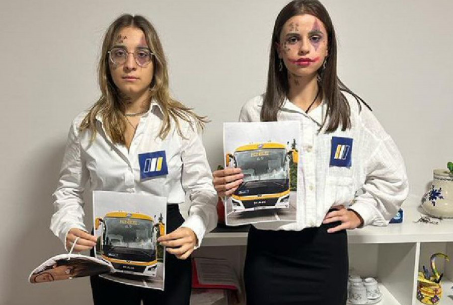 Monbus pierde la batalla en las redes sociales