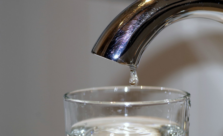 Mañón permite el uso del agua de la traída en todas las parroquias