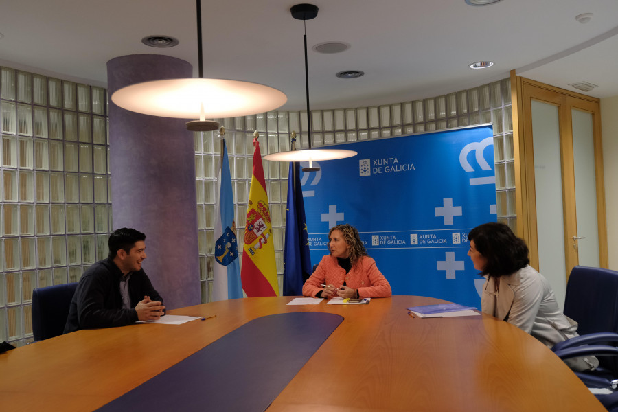 La Xunta y los comerciantes de Ferrol analizan las ayudas para revitalizar el sector