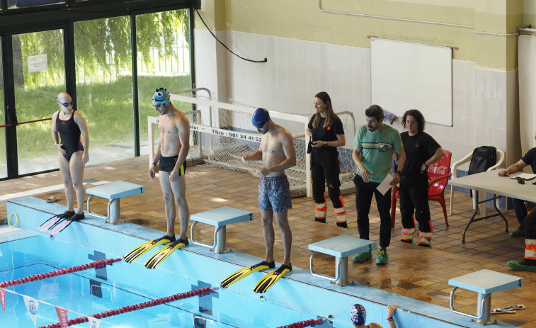 La piscina de Caranza, en Ferrol, ya vuelve a funcionar