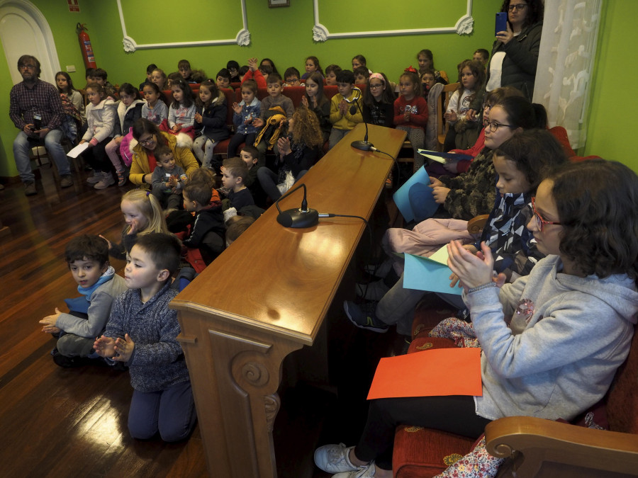 Alumnado do colexio San Ramón de Moeche participa hoxe nun pleno infantil cos grupos políticos