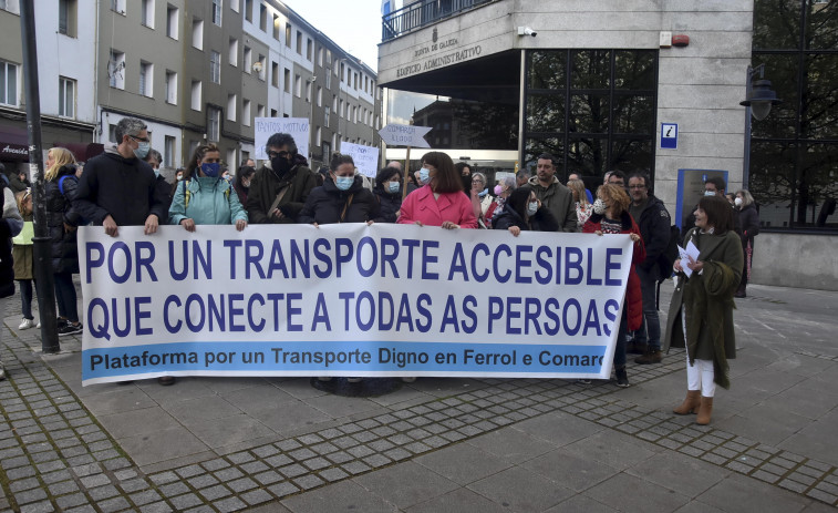 La Plataforma por un Transporte Público Digno en Ferrol e comarca se concentra el domingo
