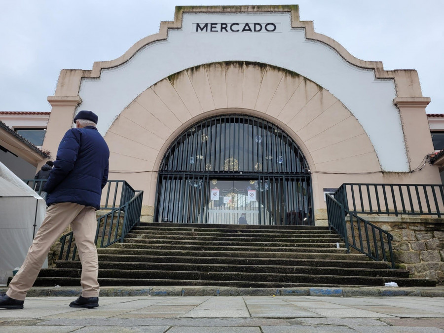 Corte de tráfico este viernes en Pontedeume para instalar las luces de Navidad