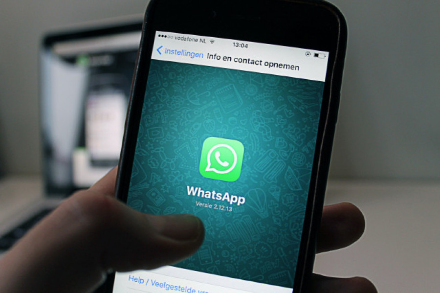 Investigan chats de Whatsapp pornográficos enviados a menores de Santiago