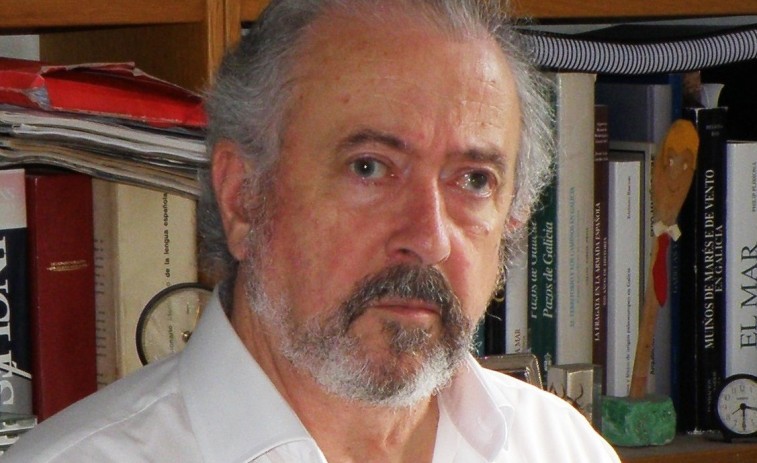 Manuel Lara: “O libro son lembranzas persoais para axudar a definir o que foi a cidade no pasado”