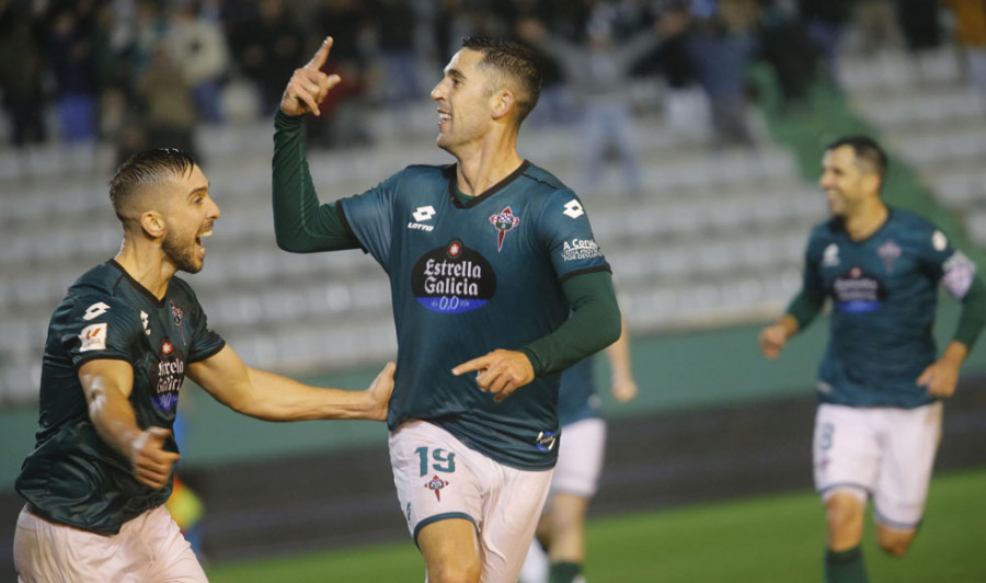 El Racing de Ferrol reina en la locura  (5-4)