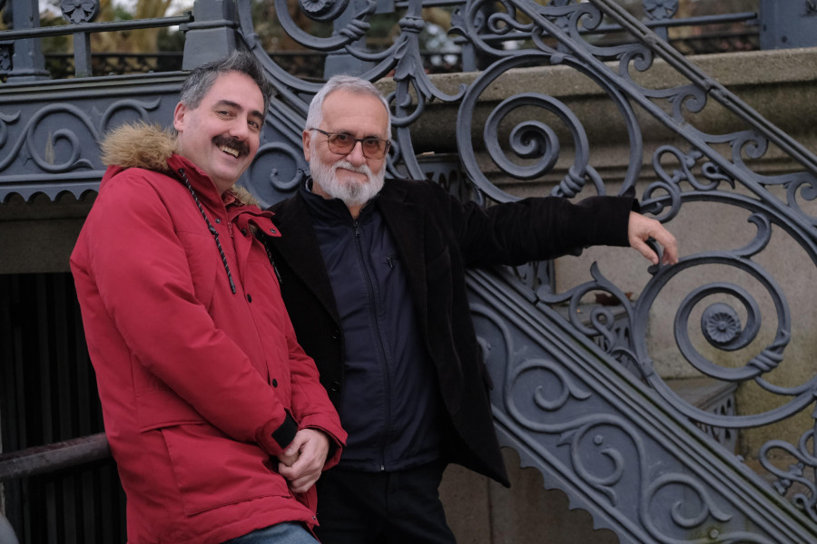 Manel Cráneo presenta en Ferrol a versión en cómic de “A nosa cinza”