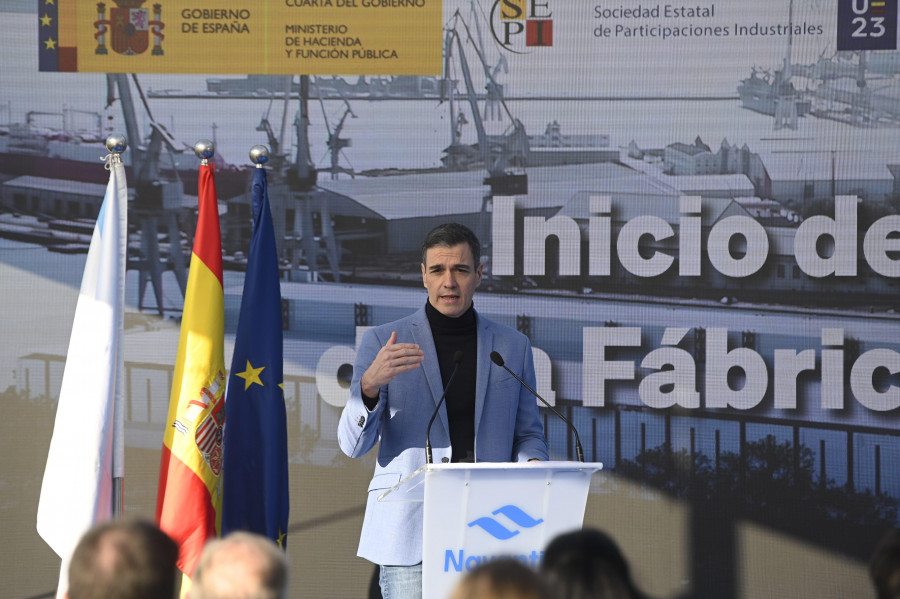 Pedro Sánchez coloca la primera piedra de la fábrica de subbloques