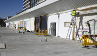 El parque infantil y las farolas, últimos flecos para concluir la plaza del mercado de Ferrol