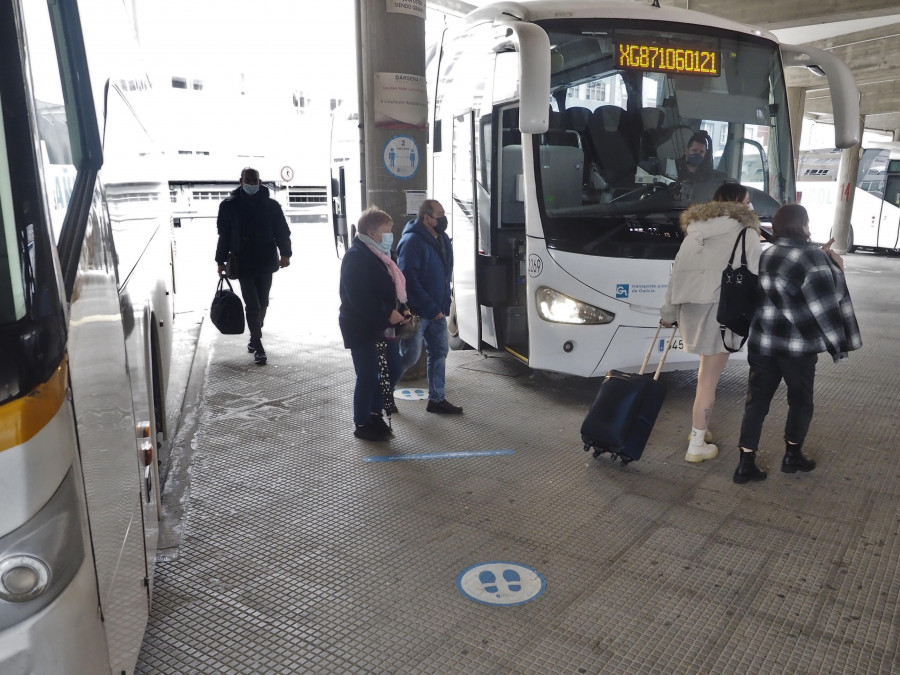 La Xunta sancionará a Monbus por la falta de servicios en Nochebuena entre Ferrol y Santiago