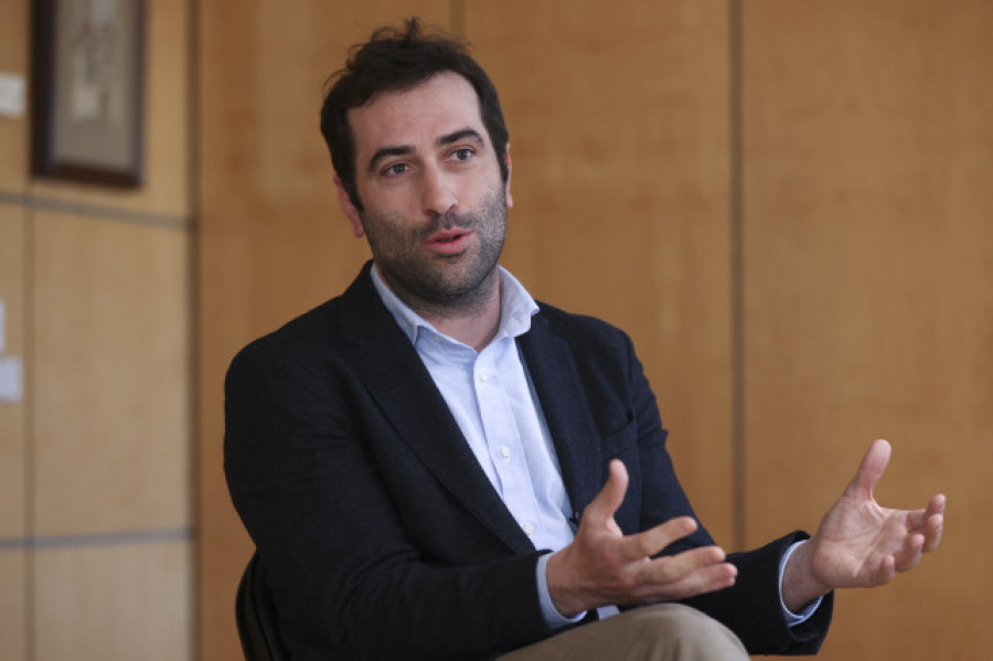 El ministro Cuerpo se pronuncia sobre una hipotética fusión del Banco Sabadell con Abanca