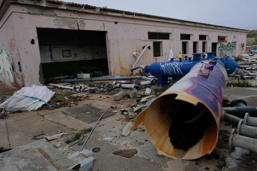 Valdoviño prohíbe a circulación rodada no vial que leva á antiga piscifactoría de Meirás