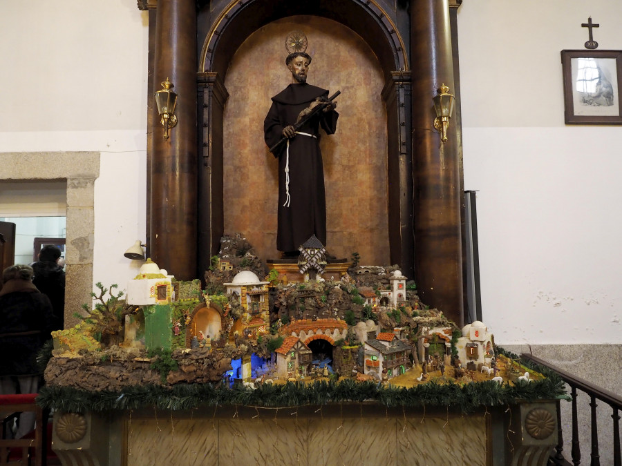 O belén da capela da Orde Terceira de Ferrol manterase ata o 2 de febreiro polo oitavo centenario
