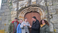Recogida de firmas para la restauración de la capilla de Santa Margarita de O Val, en Narón