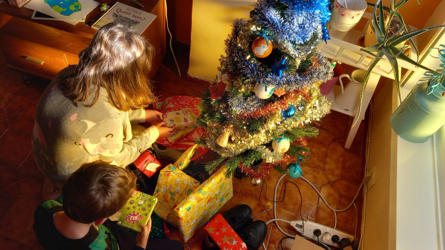 Reportaje | El día de Navidad “extra” para los pequeños, dulce también para los mayores en Ferrol