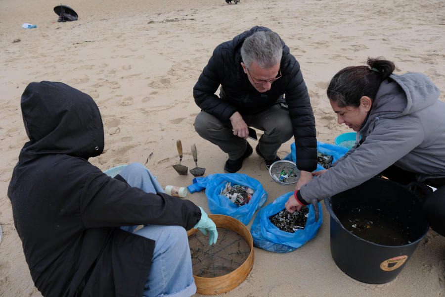 Ferrol coordinará la acción de los voluntarios en las playas a través de la oficina municipal