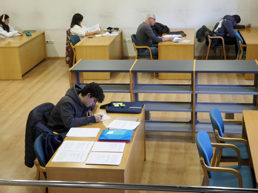El grupo socialista critica los “parches” que el ejecutivo lleva a cabo en la biblioteca central
