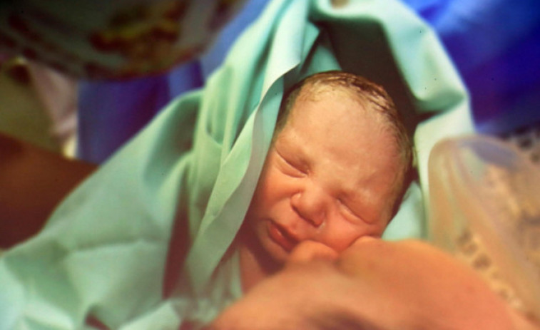 Nace un bebé en España tras recibir su madre un trasplante de útero