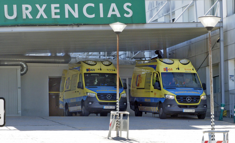 Trasladada al hospital una mujer herida por una salida de vía en el municipio de Fene