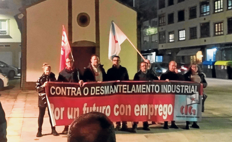 Los vecinos de As Pontes vuelven a tomar las calles ante el silencio de las administraciones