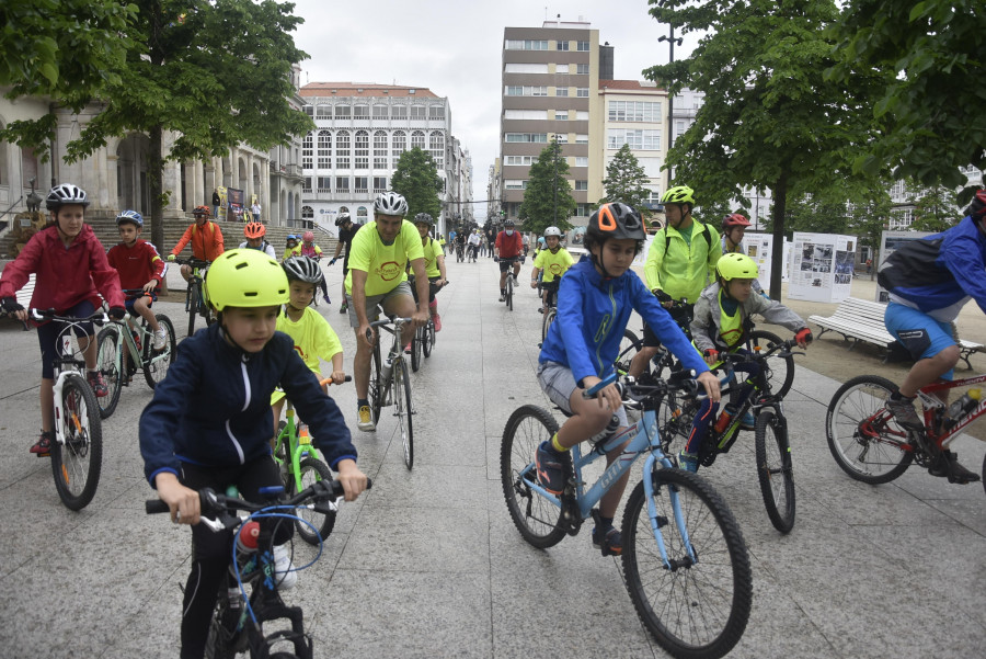 La primera marcha ciclista del año recorrerá 10 kilómetros por Canido, Serantes y A Cabana