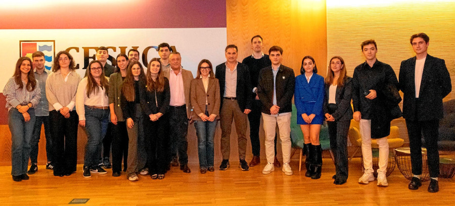 Cesuga y Grupo Aluman entregan los diplomas del  curso de técnico en fachadas