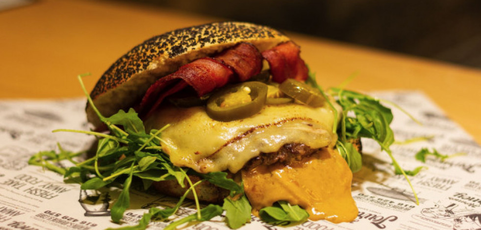 Dixie, la hamburguesa coruñesa con la que Hermes Journey se presenta al Campeonato de España de Hamburguesas