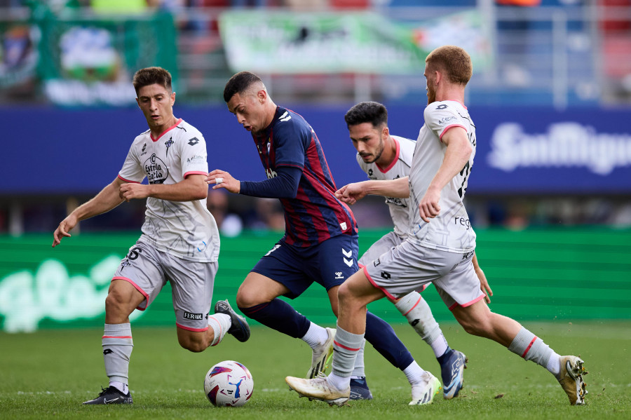 El Eibar, de colista a estar en la lucha por el ascenso a la elite nacional