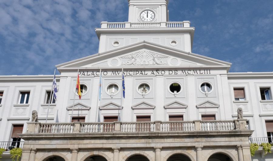 La parte social del Concello de Ferrol critica los recortes de personal y la privatización