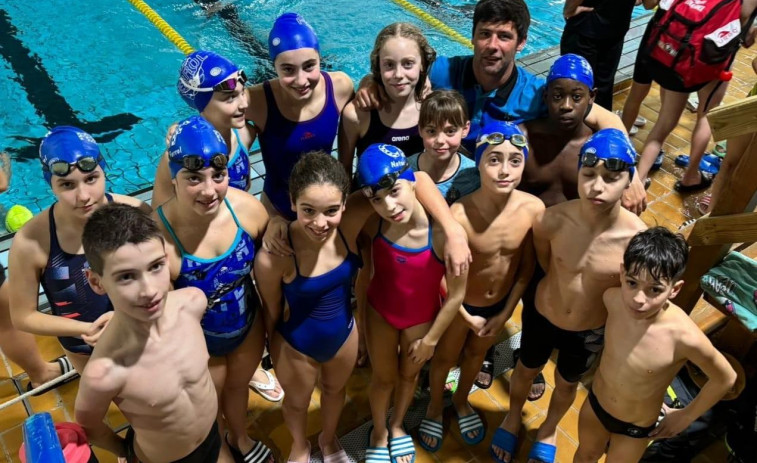 El Natación Ferrol se cuelga el bronce alevín