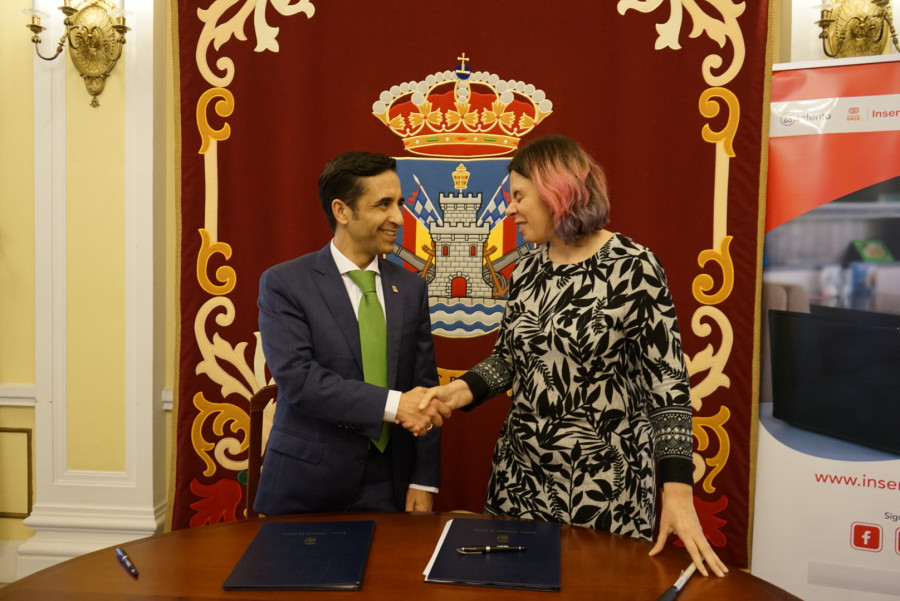 Concello y Fundación ONCE buscan fomentar el empleo de personas con discapacidad