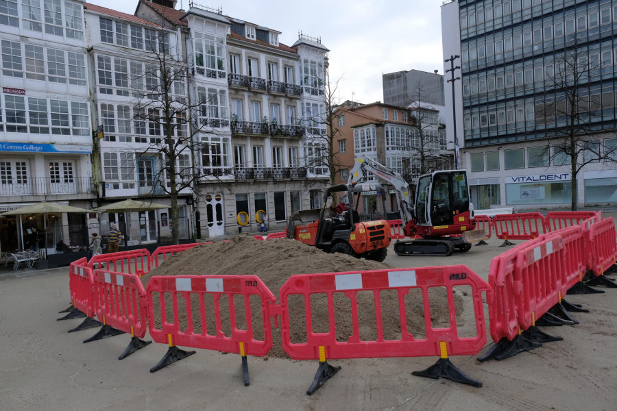 El Concello de Ferrol acomete la mejora de la superficie de la plaza de Armas