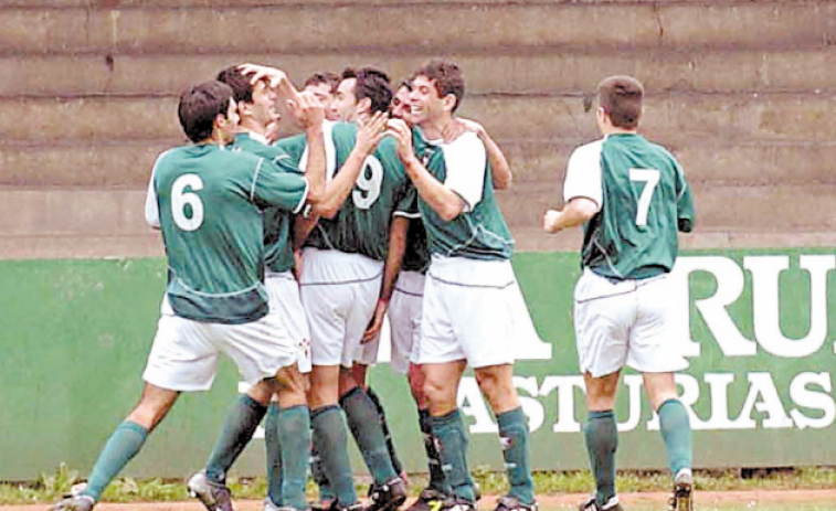 Hace 20 años | El Racing se impone al colista y piensa en el ascenso