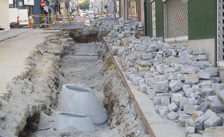 El Concello equilibrará la zona urbana y la rural en las actuaciones de la empresa de baches