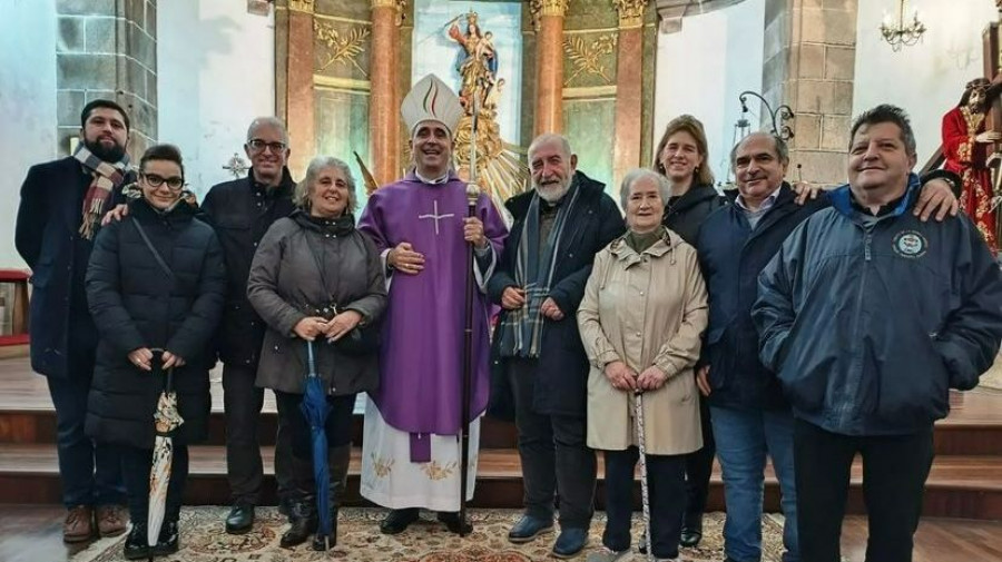 El obispo se reúne con miembros de la Orden Tercera