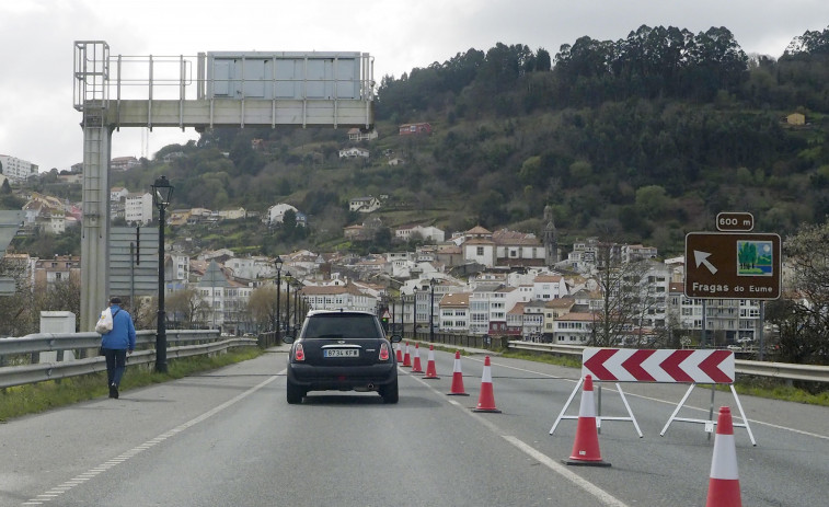 Pontedeume y Cabanas piden la nocturnidad de las obras del puente de piedra