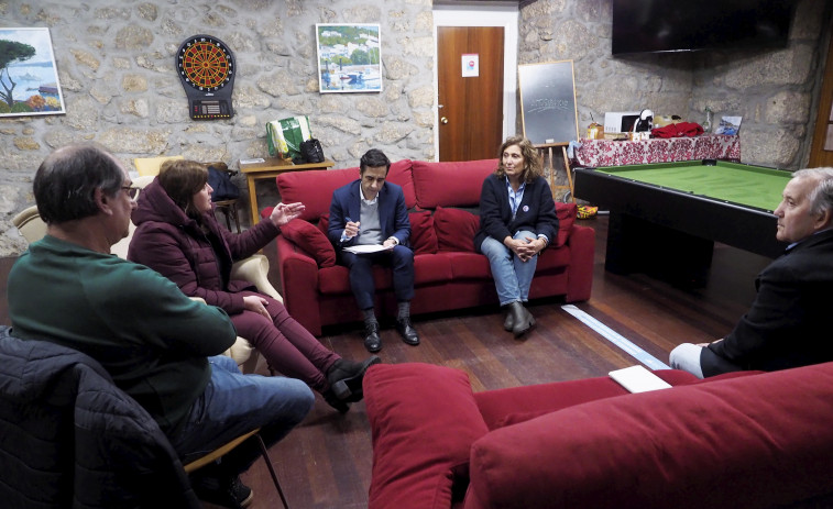 As brigadas municipais do Plan de Barrios traballaron na Graña e estarán desde o luns en Brión