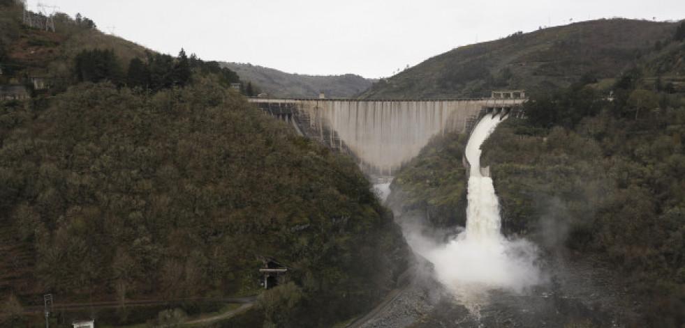 Los embalses gallegos siguen ganando agua y rozan el 90% de su capacidad